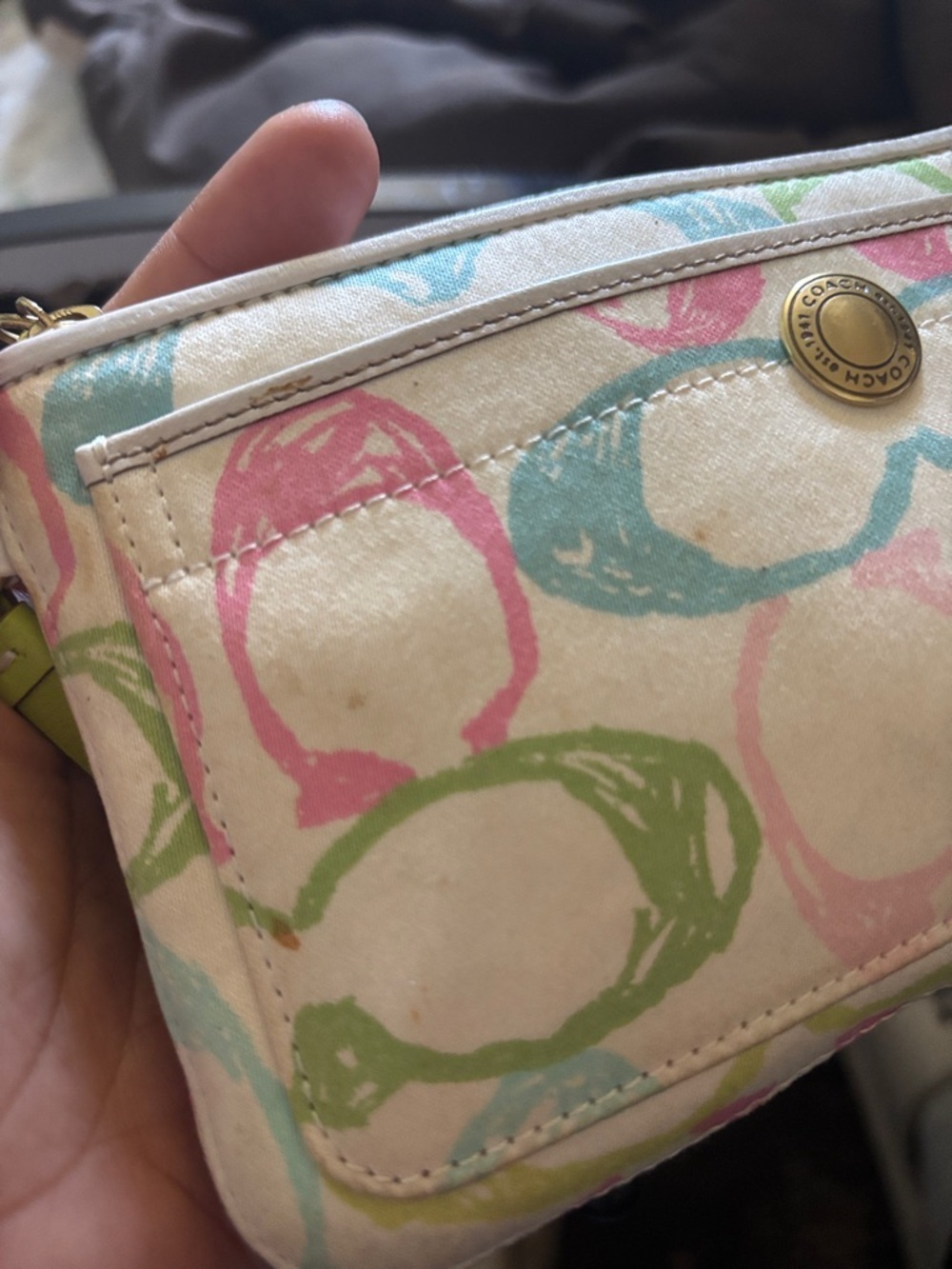 a vintage Coach Y2K pastel scribble wristlet ivory Canvas bag - Picture 15 of 16